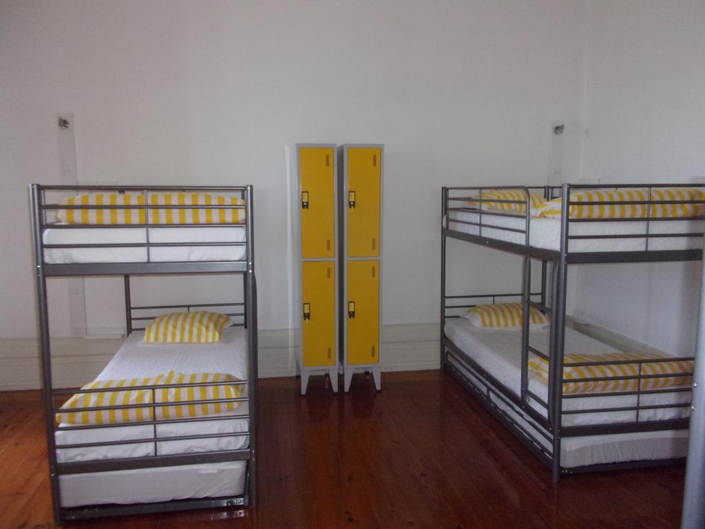 Hostel 402 Фигейра-да-Фош Экстерьер фото